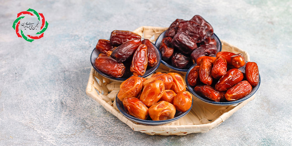 خرما چگونه درست میشود ؟